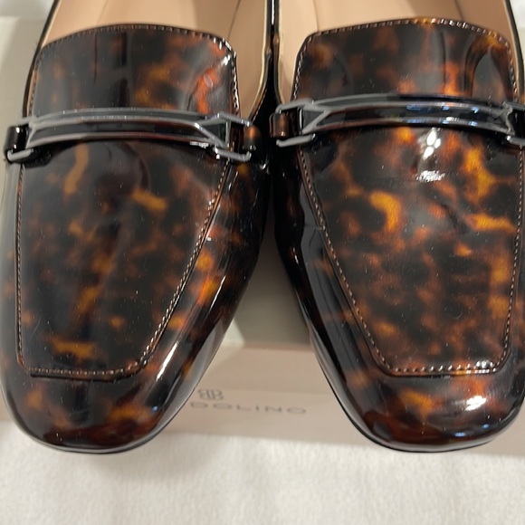 Everyday loafers. Gorgeous Patent leather print! - Picture 5 of 5